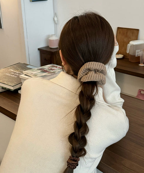 シュシュ 編み 秋冬 ニットヘアゴム レディース ヘアアレンジ 簡単髪留め 髪飾り まとめ髪 お団子 シンプル お洒落 フェミニン 大人 可愛い 女子会 99QNSP-011